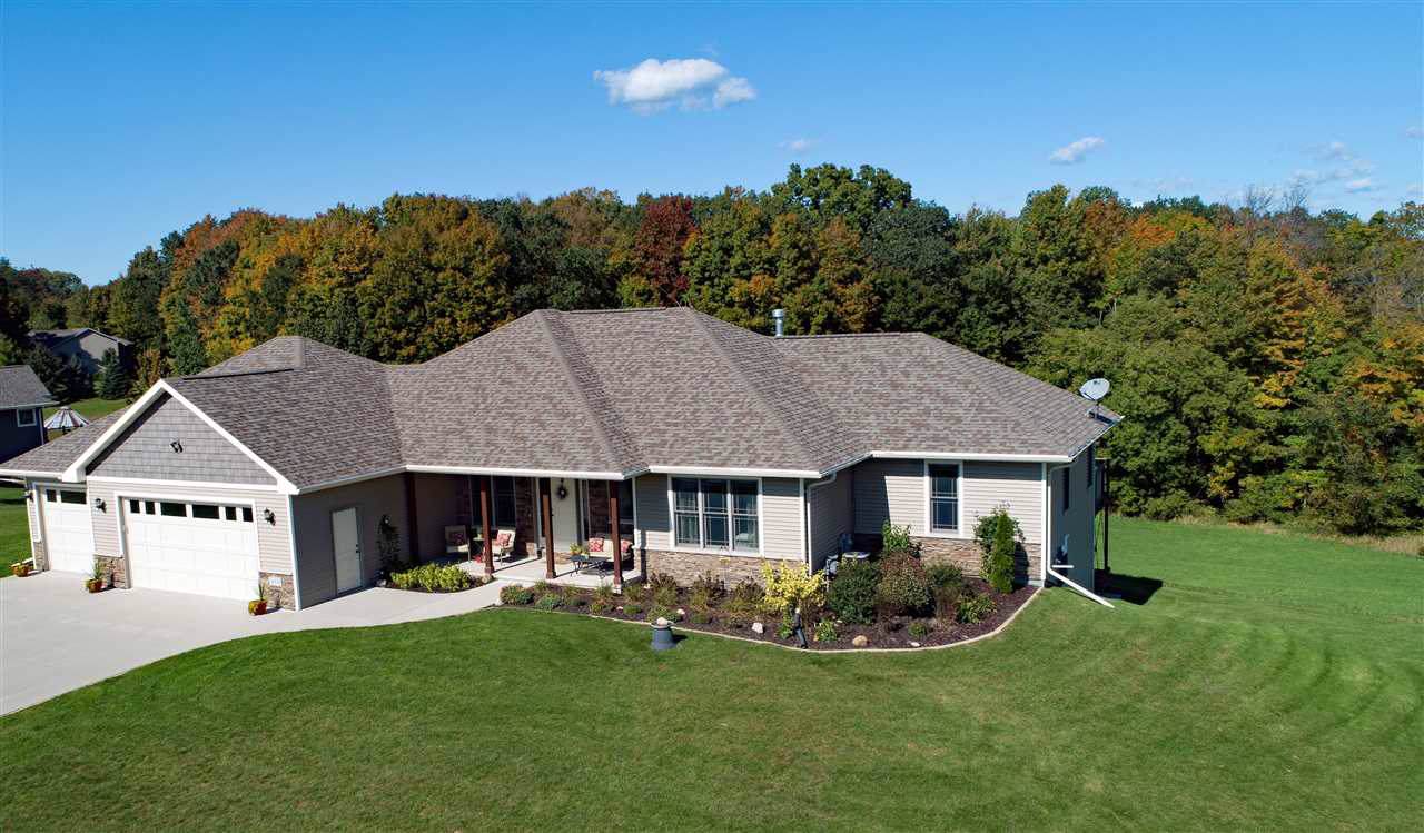 E9574 Ashbury Lane - Photo 1