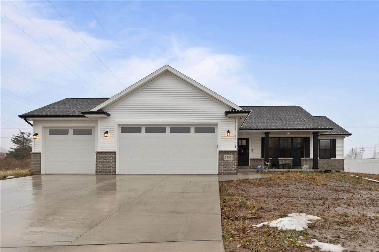 1753 Highridge Terrace - Photo 1