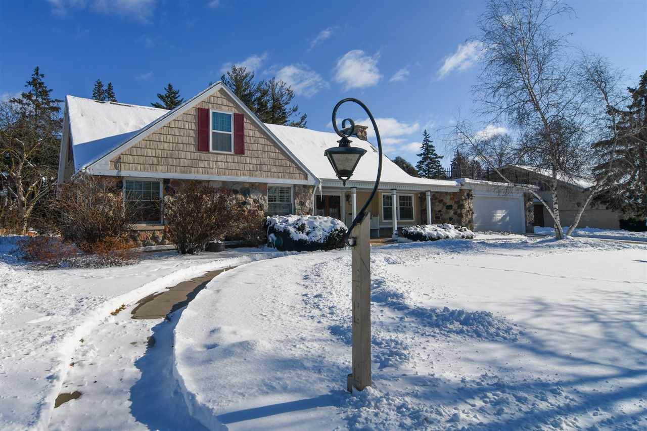 1620 Hillcrest Drive - Photo 1