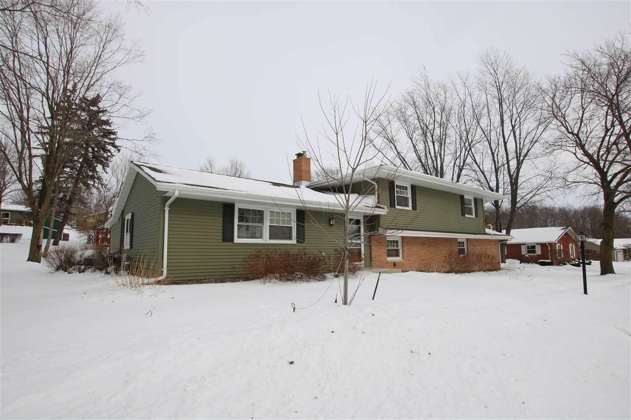 2106 Hickory Lane - Photo 1