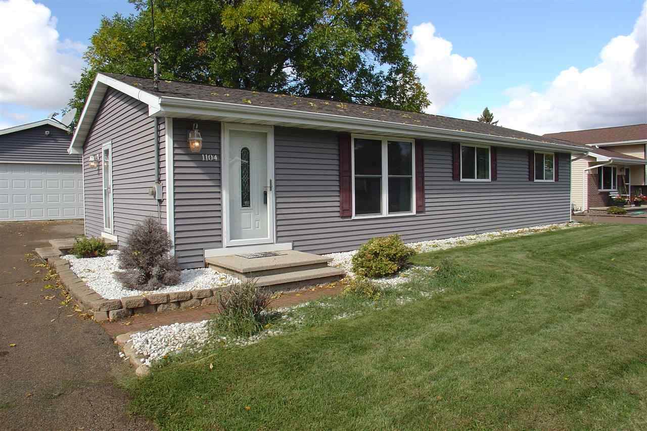 1104 Grove Street - Photo 1