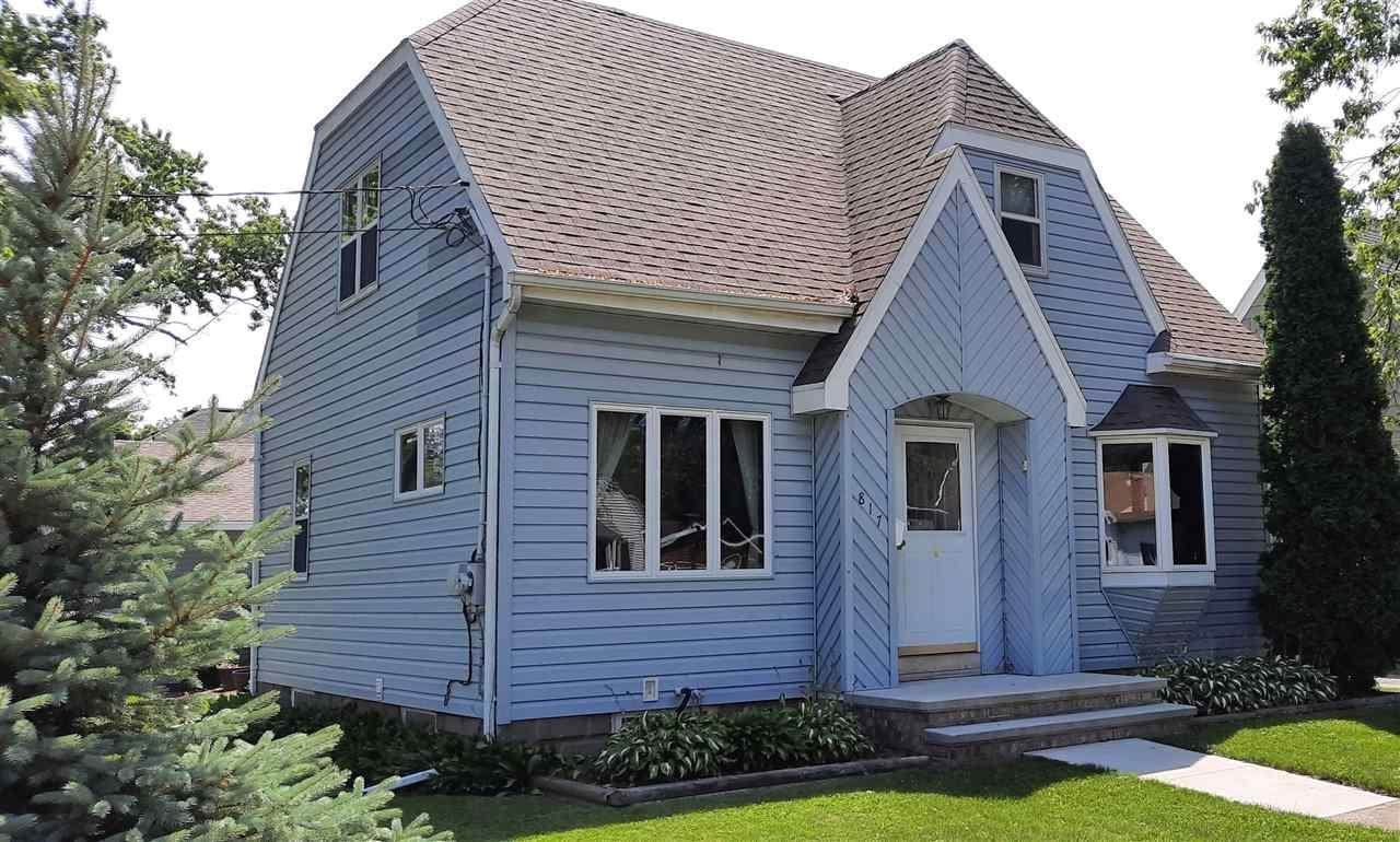 817 Manitowoc Street - Photo 1
