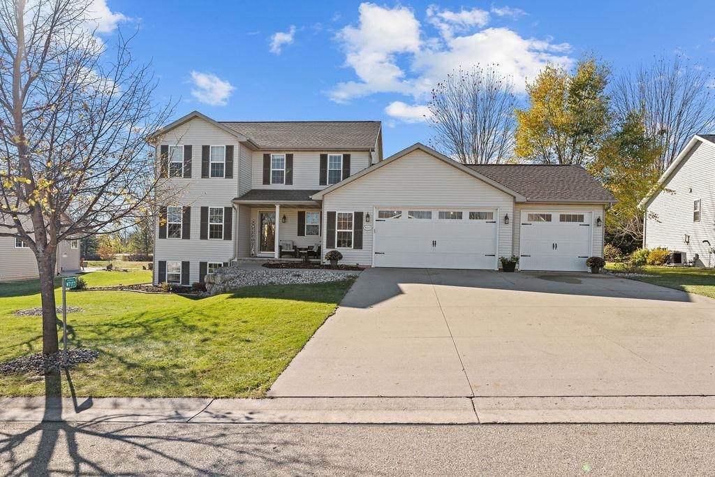 W7177 Fox Hollow Lane - Photo 1