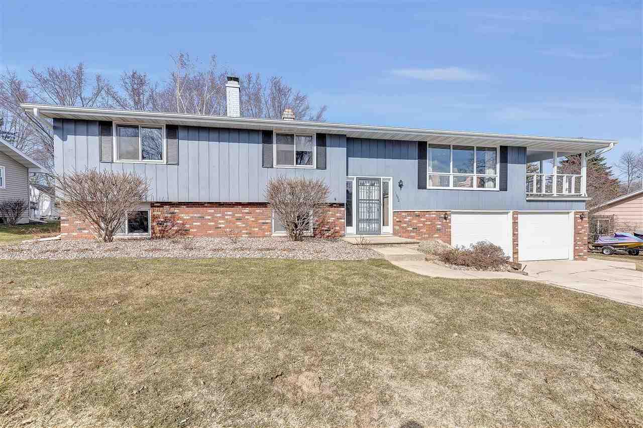 1602 Bruce Lane - Photo 1