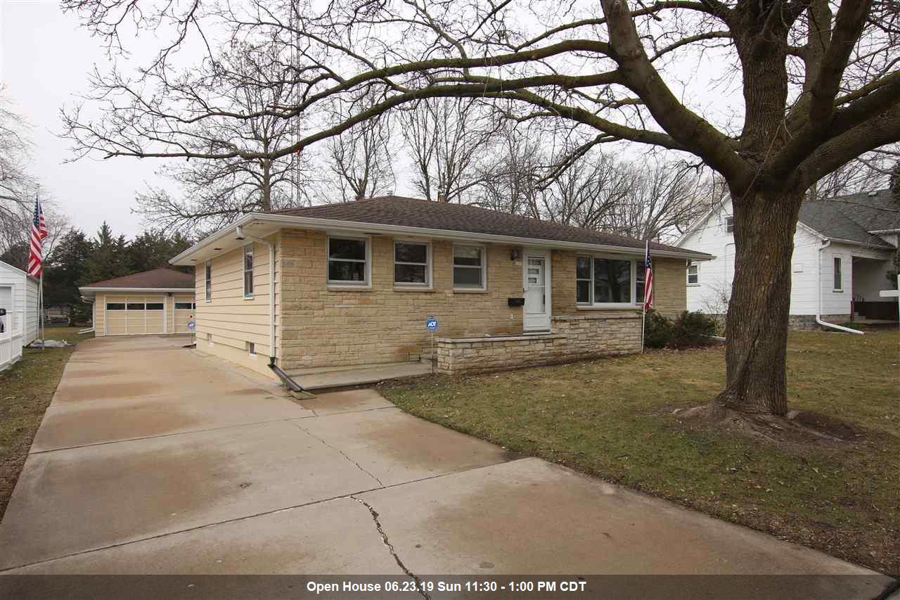 1111 Knapp Street - Photo 1