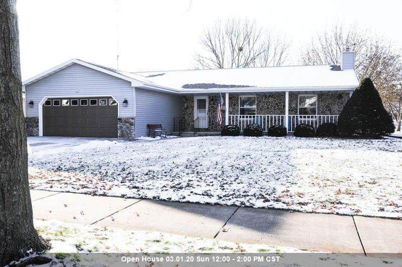 1671 Hunters Glen Drive - Photo 1