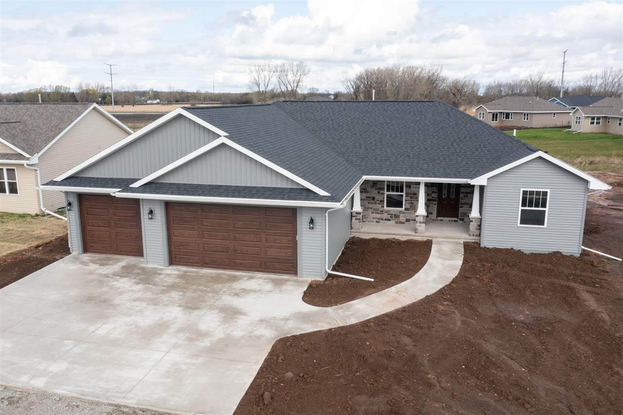 3404 Marys Drive - Photo 1