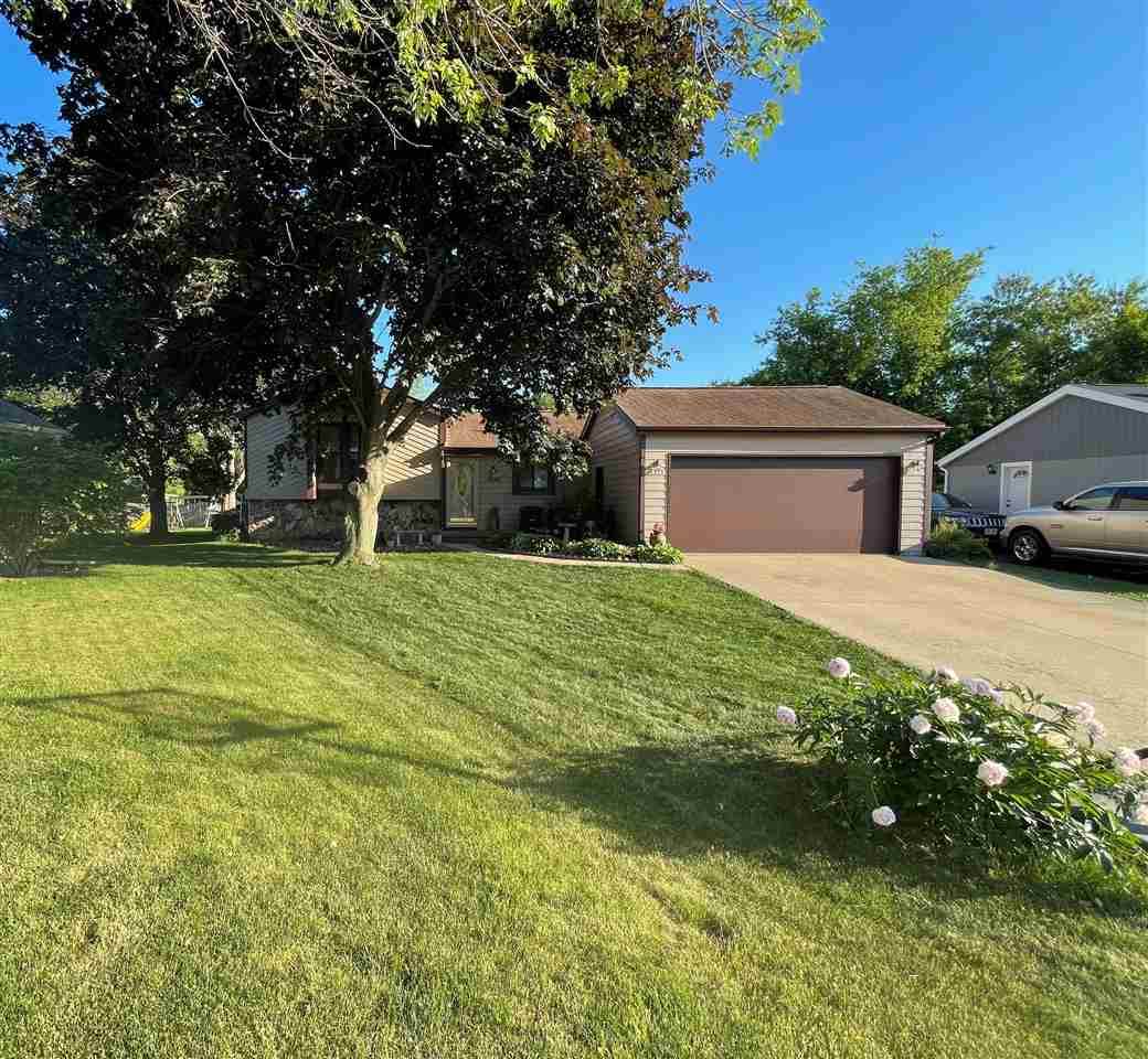 1325 Parkside Court - Photo 1