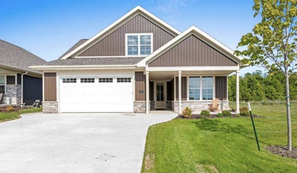 895 Black Swan Drive - Photo 1