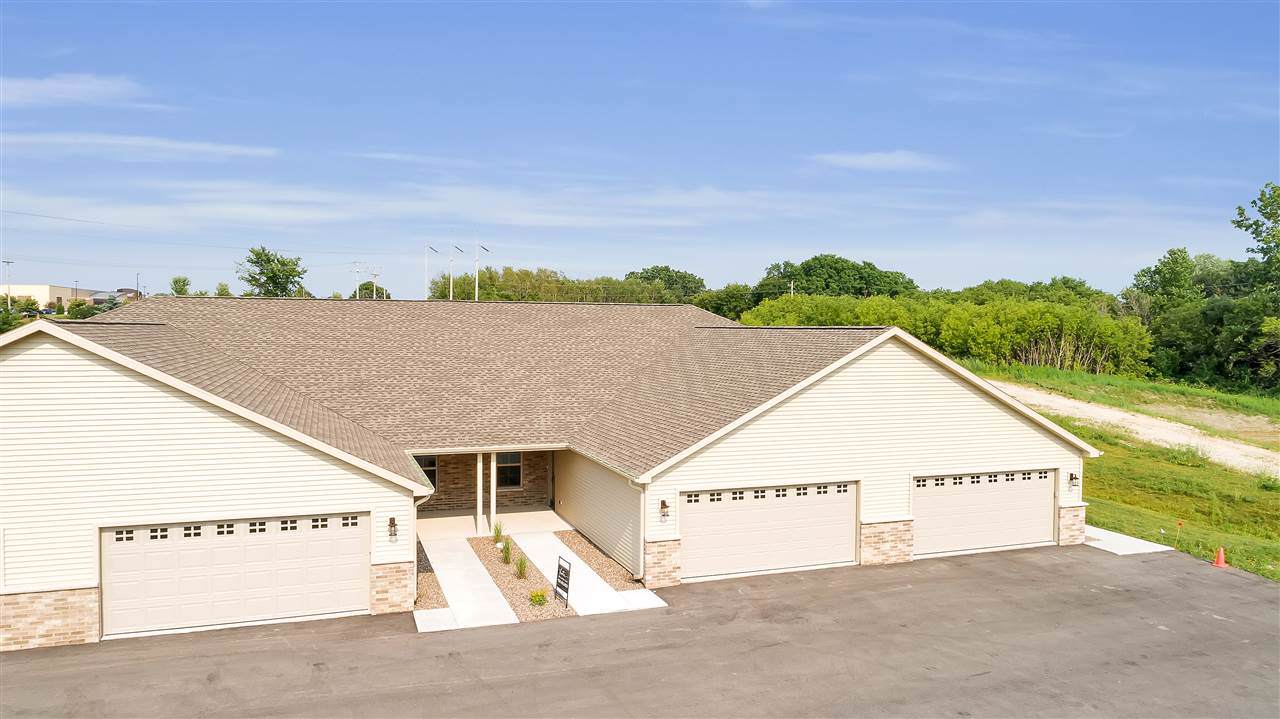 2135 Royal Crest Circle - Photo 1