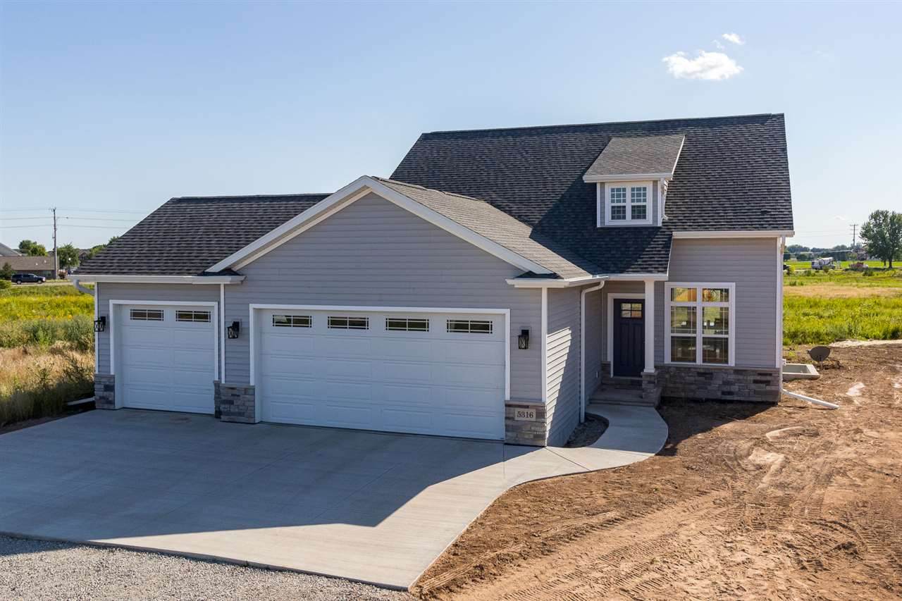 5316 Amethyst Drive - Photo 1