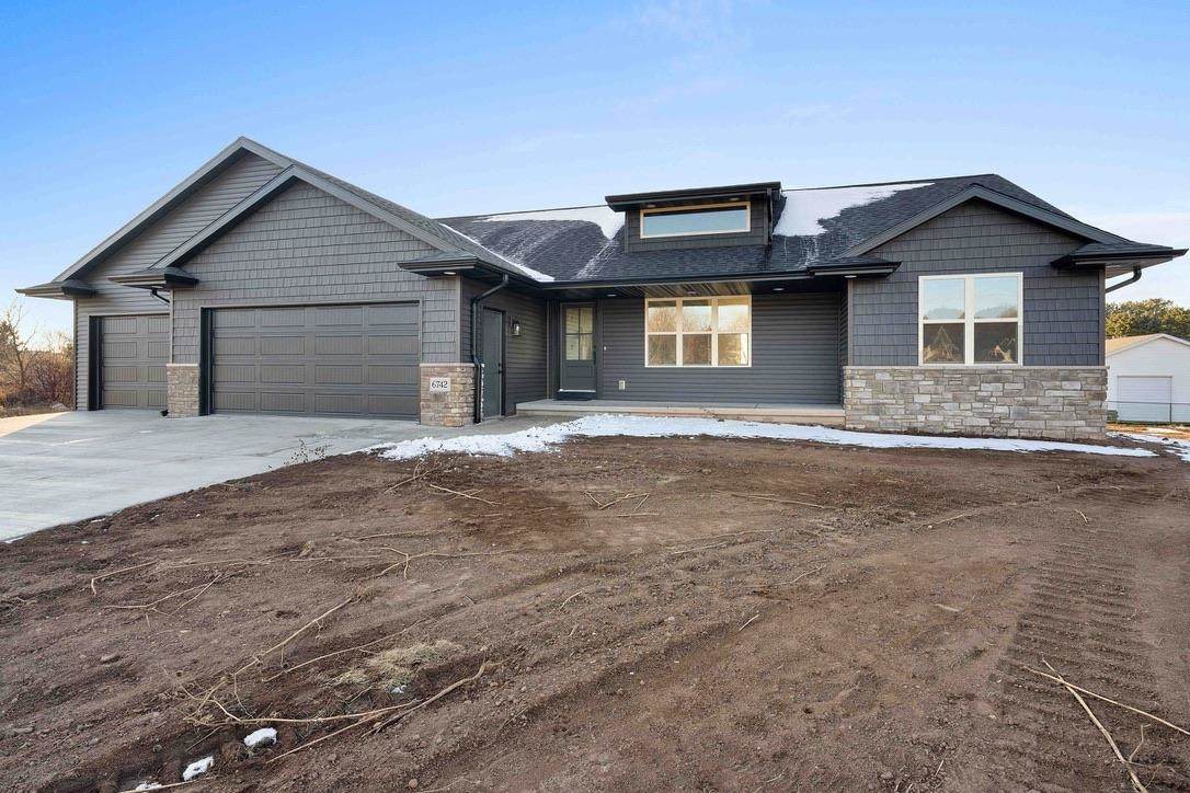 6742 Cascade Drive - Photo 1