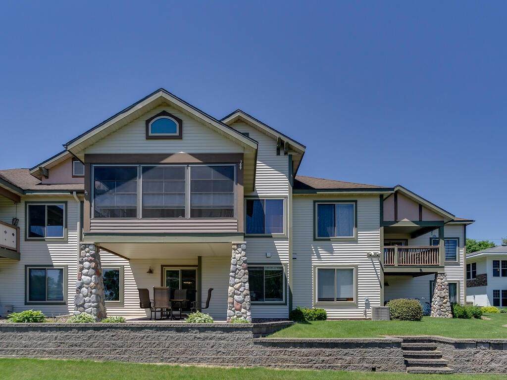 918C Tainter Street - Photo 1