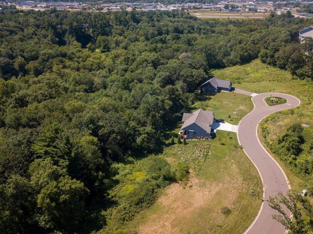 2305 Augusta Court - Photo 1