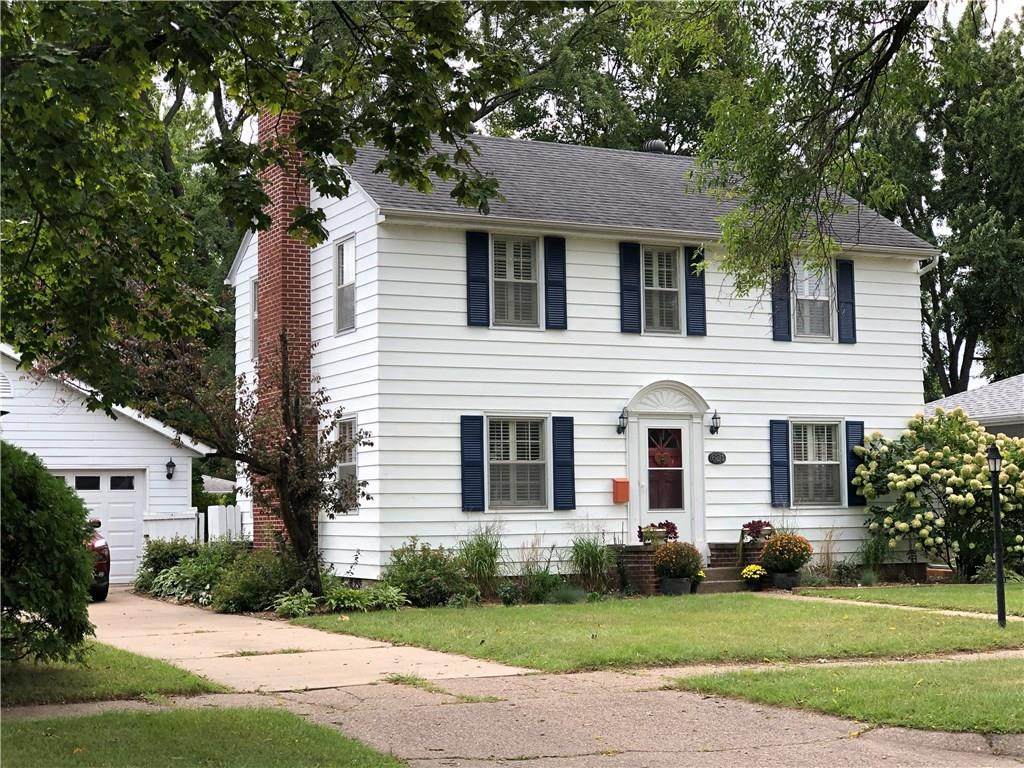 621 Polk Avenue - Photo 1