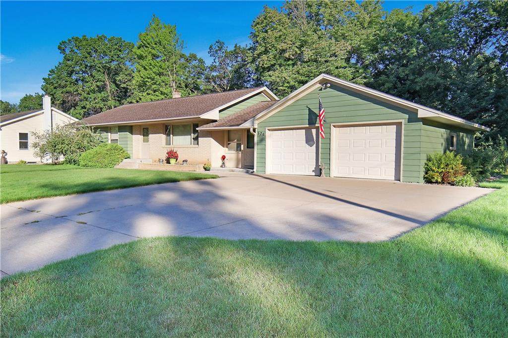 576 Summit Avenue - Photo 1