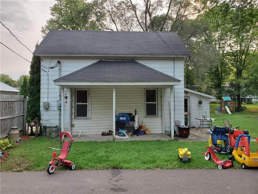 212 8th Street - Photo 1