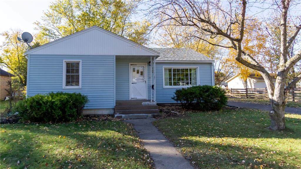 726 Maple Street - Photo 1