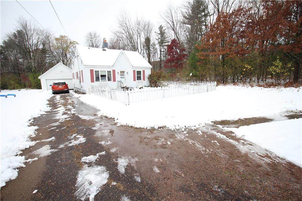 1524 Peterson Avenue - Photo 1