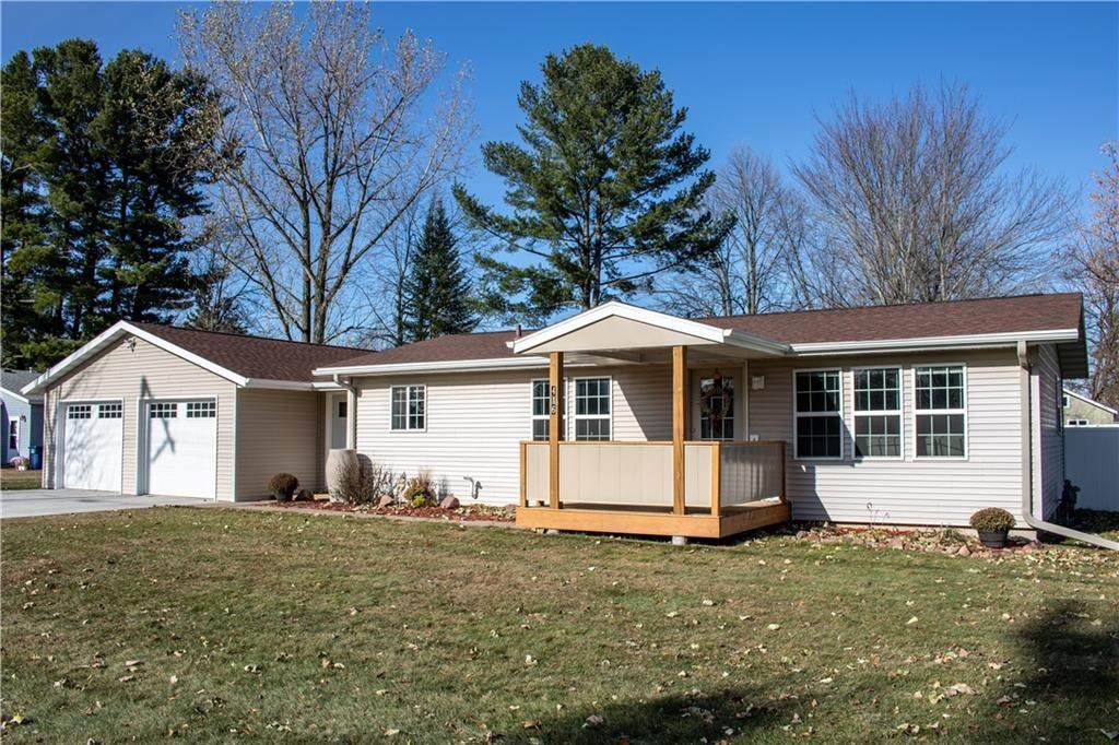 416 Dallas Street - Photo 1