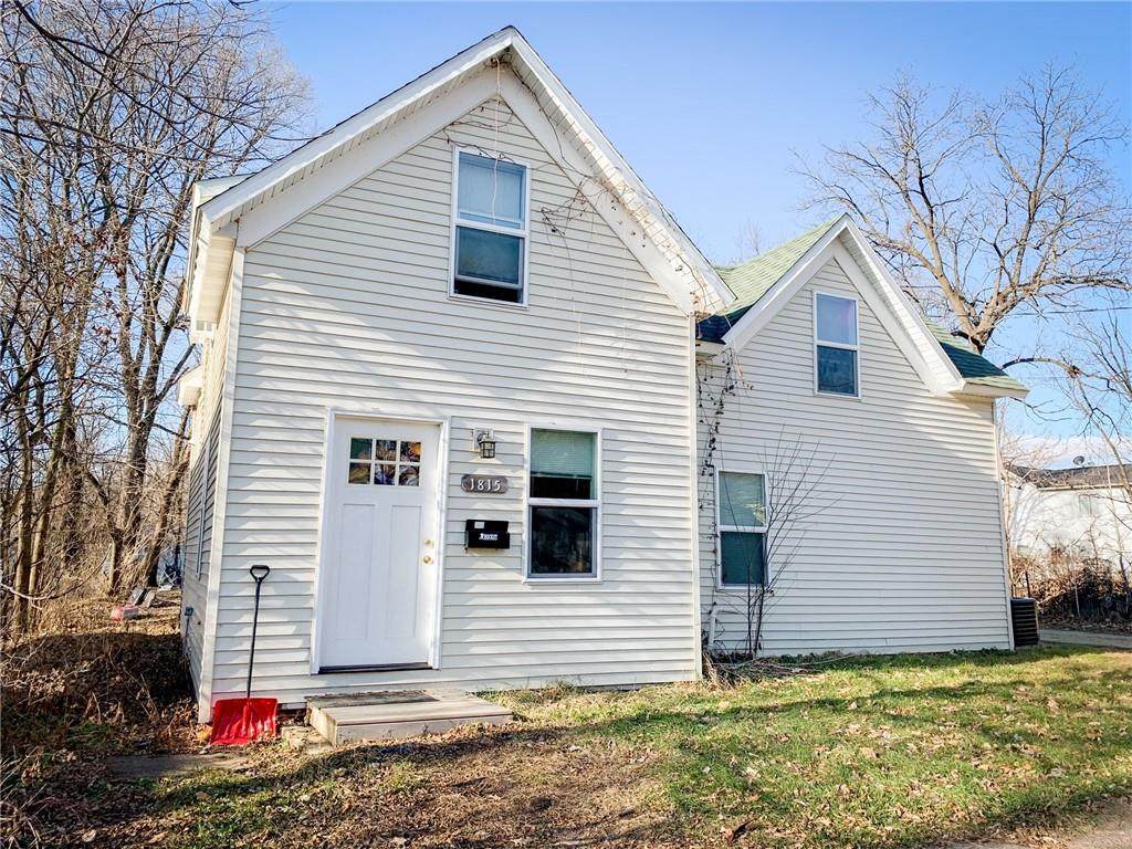 1815 5th Street - Photo 1