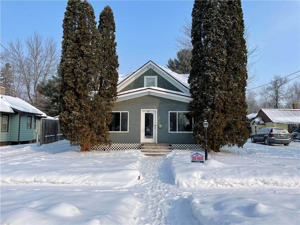 211 Chamberlain Street - Photo 1