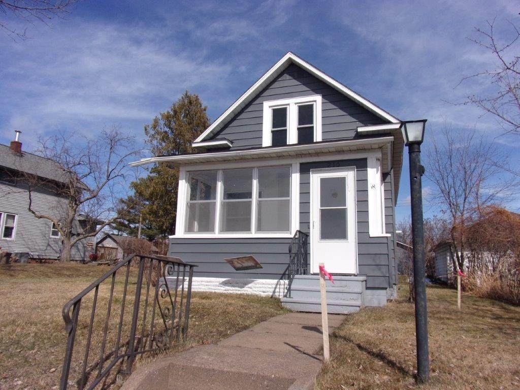 210 Maple Street - Photo 1