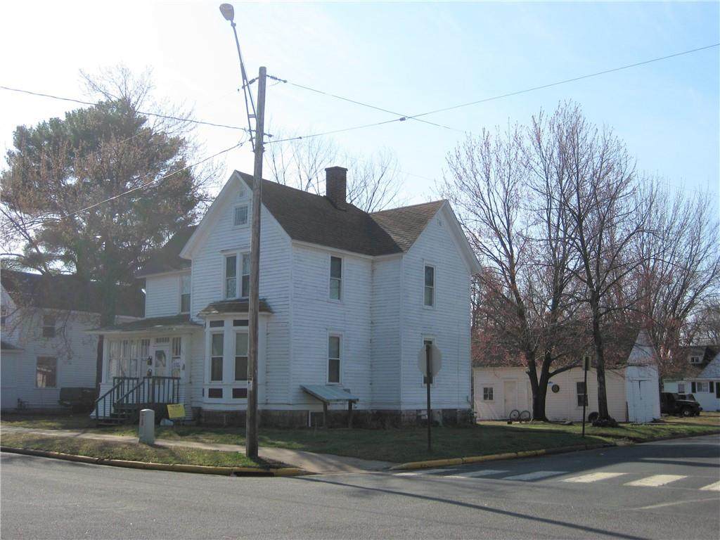 320 13th Avenue - Photo 1