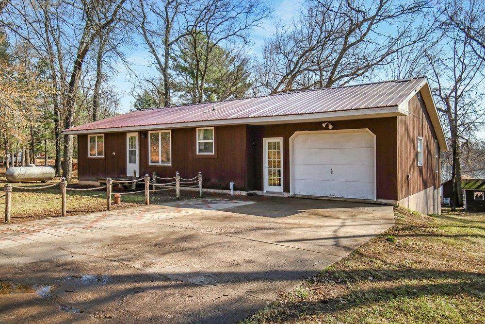 611 26th Street - Photo 1