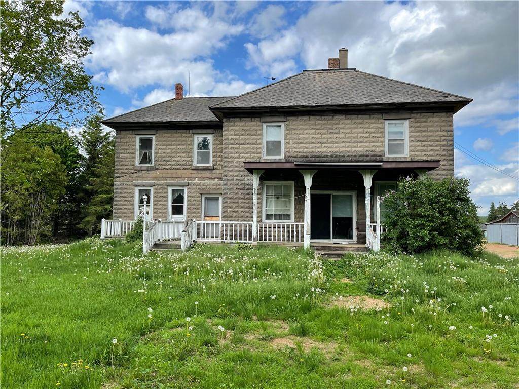 133564 Fairview Road - Photo 1