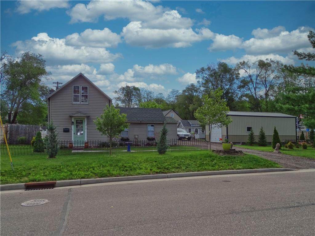 710 10th Avenue - Photo 1