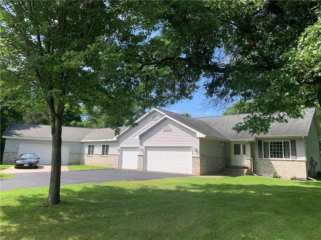 9020 Interlachen Boulevard - Photo 1