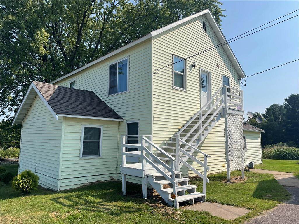 242 Oshkosh Street - Photo 1