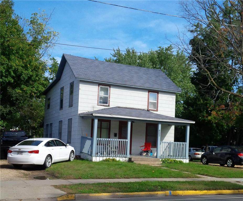 607 13th Avenue - Photo 1