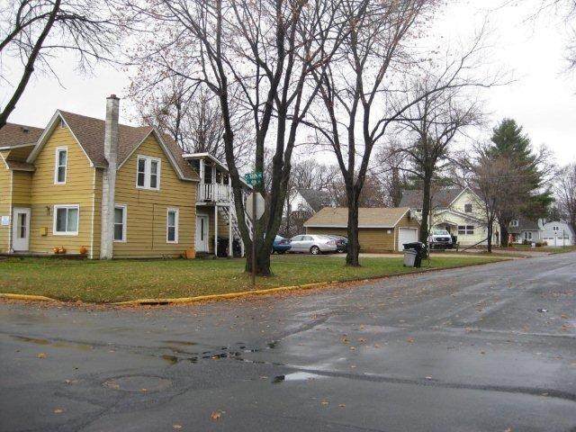 403 1/2 13th Avenue - Photo 1
