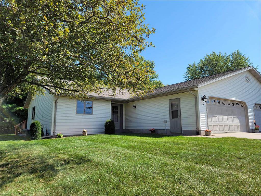 112 Elizabeth Lane - Photo 1