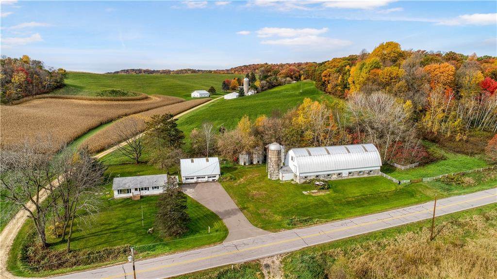 S11530 County Rd W - Photo 1
