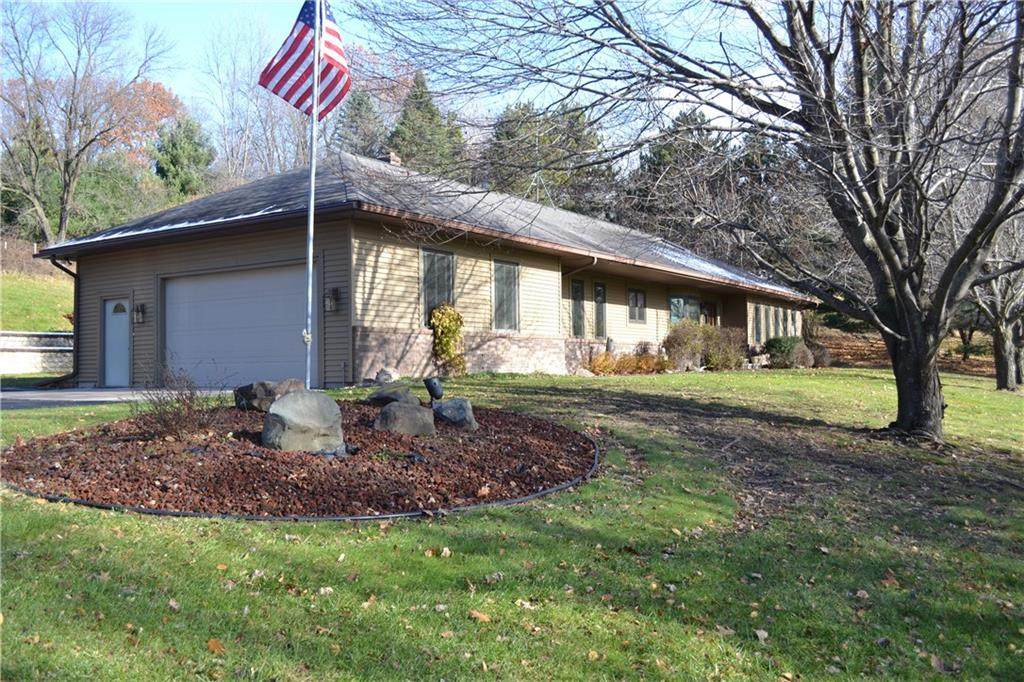 N7173 525th Street - Photo 1