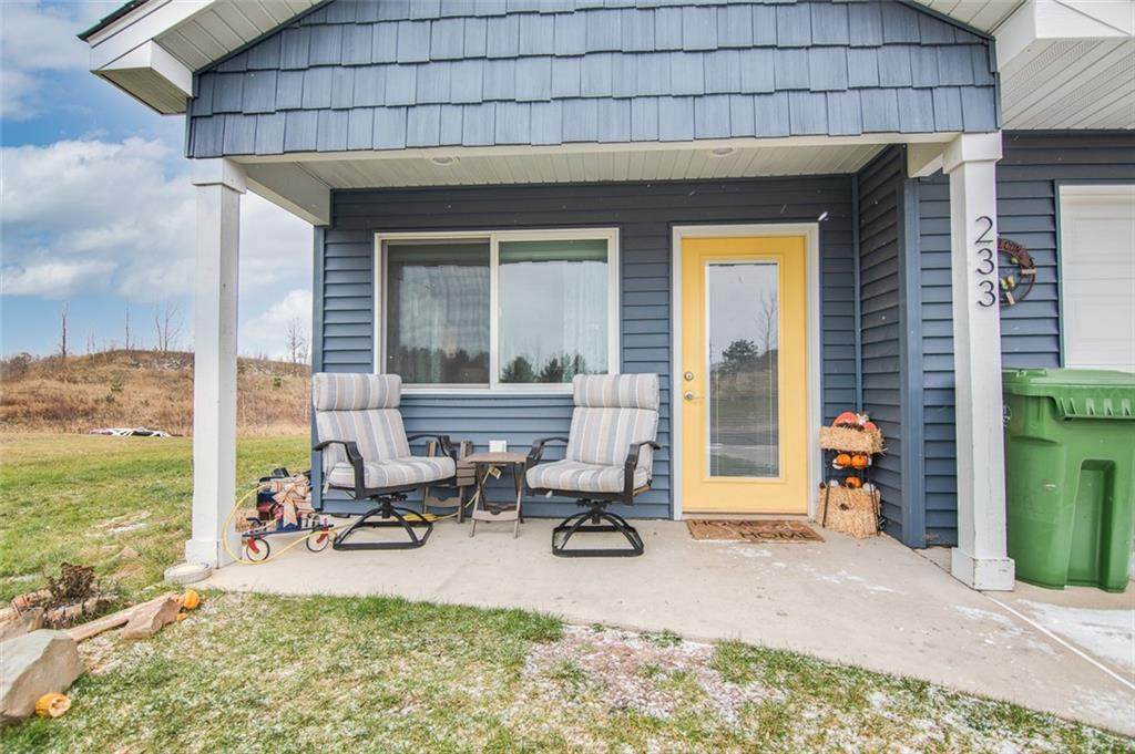 231 Coves Court - Photo 1