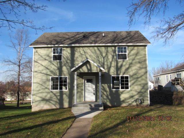 907 21st Avenue - Photo 1