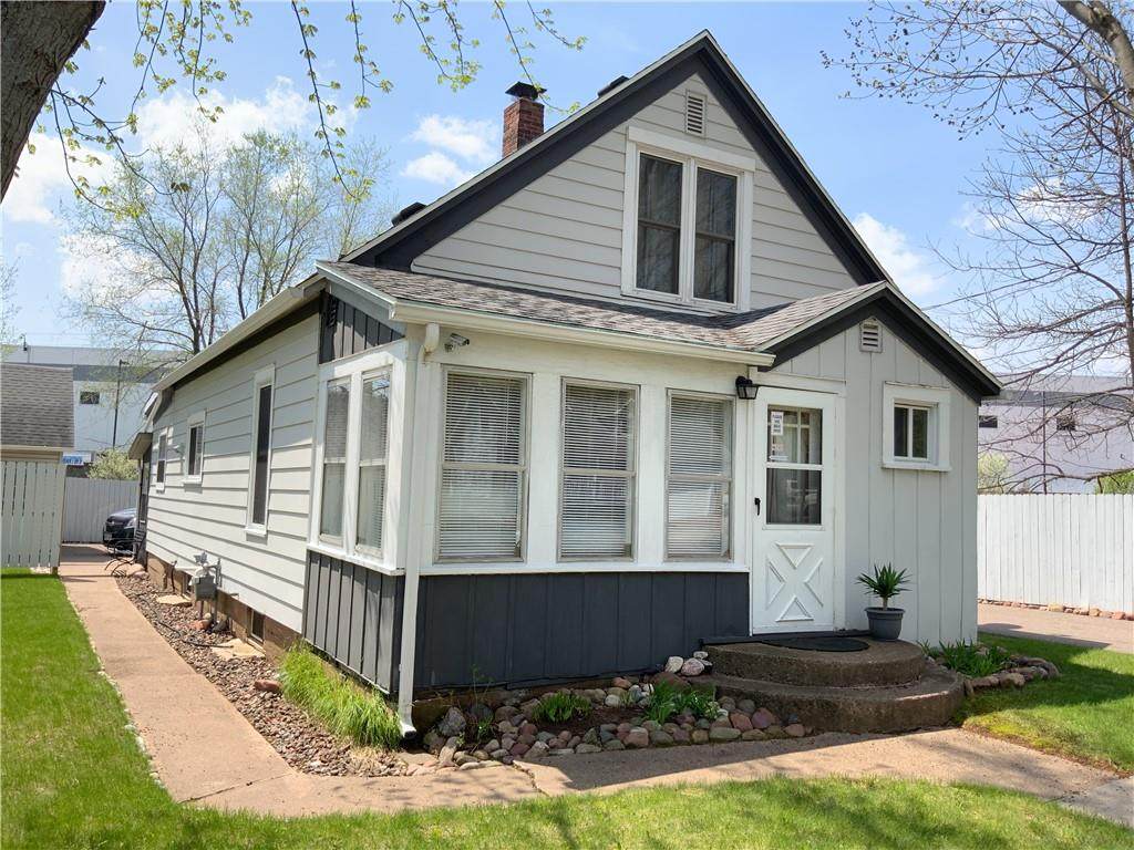 877 Truax Boulevard - Photo 1