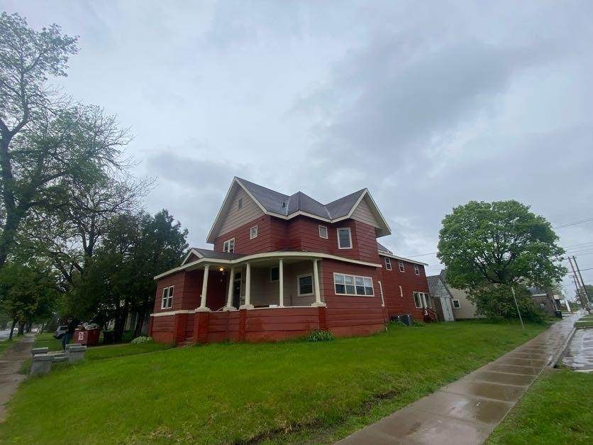 721 Wilson Avenue - Photo 1