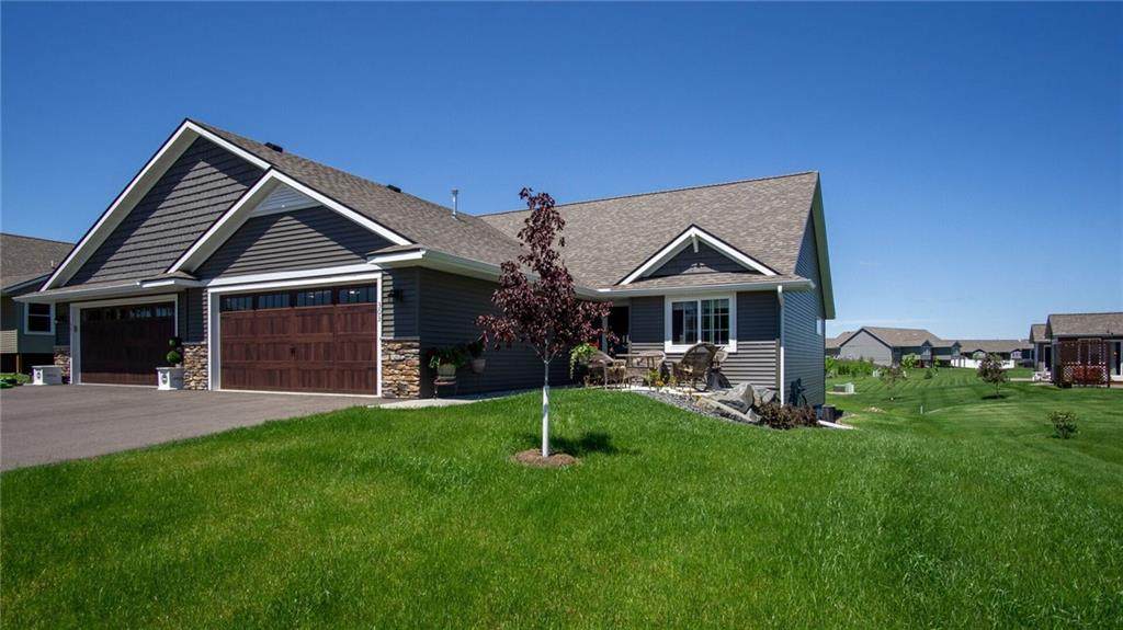 303 Camelot Lane - Photo 1