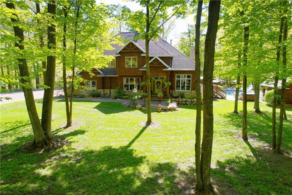 260 Round Lake Drive - Photo 1