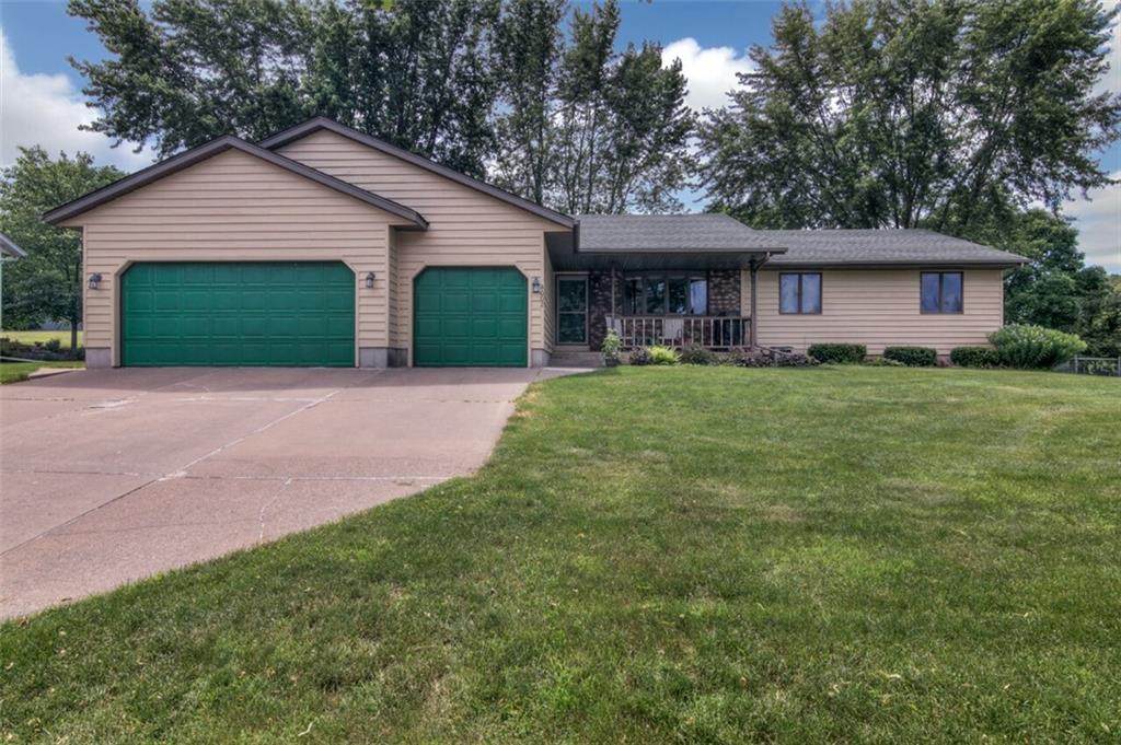 4002 Meadowwood Drive - Photo 1
