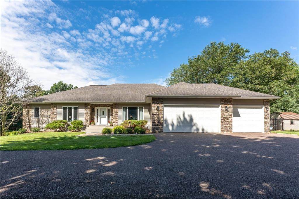 6744 189th Street - Photo 1