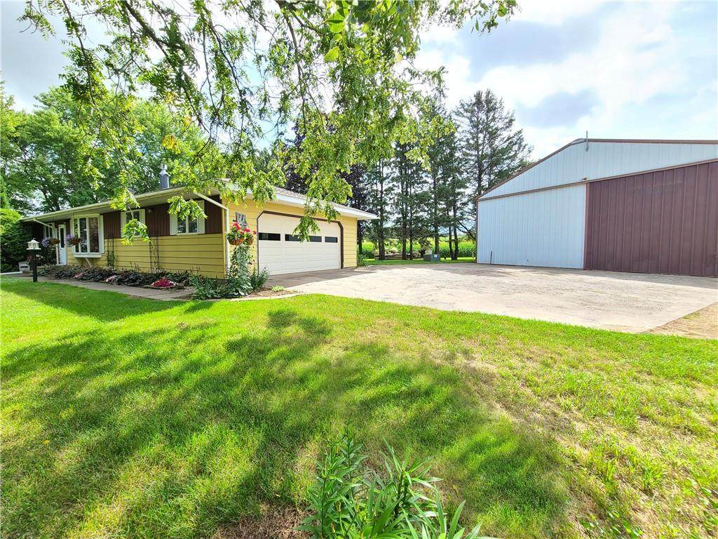 585 190th Street - Photo 1