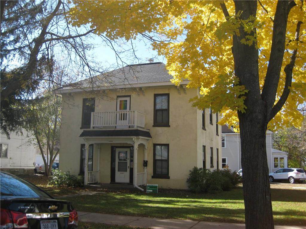 1003 8th Street - Photo 1