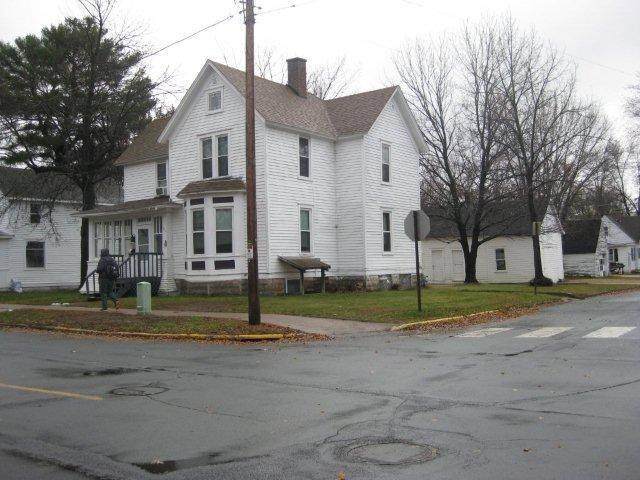 320 13th Avenue - Photo 1