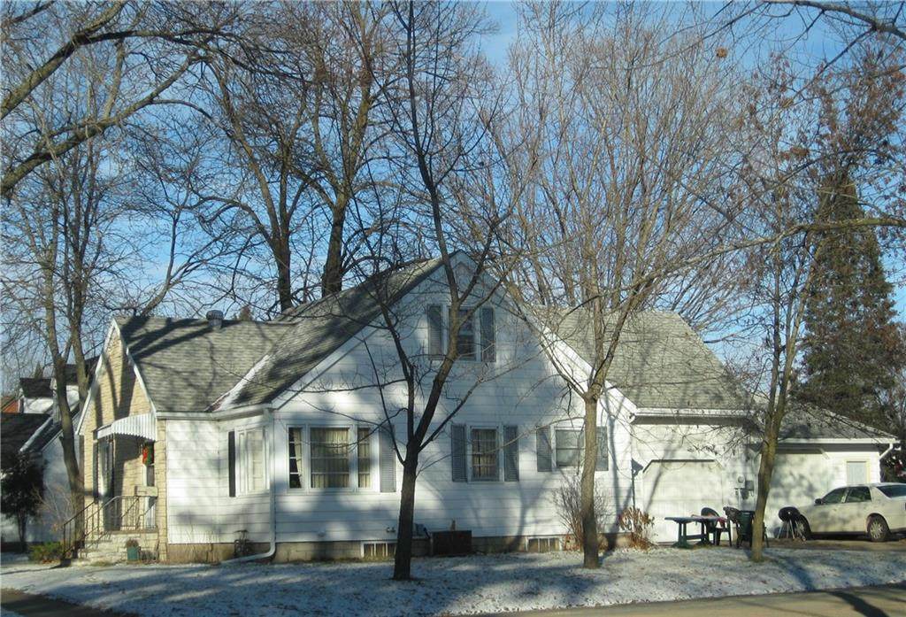 1620 8th Street - Photo 1